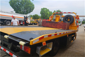 张庙附近拖车电话号码服务